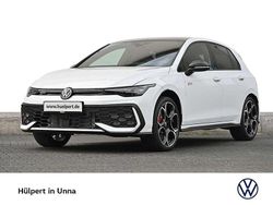 Pure white schwarz Neu 2026 VW Golf GTI Limousine | 44.205 €