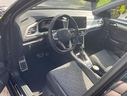 Deep black perleffekt deep black perleffekt Gebraucht 2024 VW T-Roc Move SUV | 29.915 € (Fairer Preis)