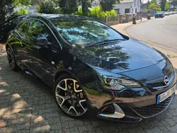 Schwarz Gebraucht 2014 Opel Astra GTC OPC Coupé | 23.800 €
