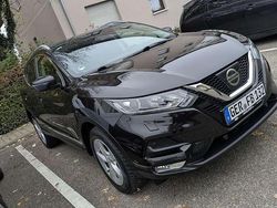Schwarz Gebraucht 2018 Nissan Qashqai Acenta SUV | 17.200 € (Etwas zu teuer)