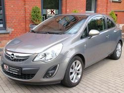 Grau Gebraucht 2012 Opel Corsa Kleinwagen | 5.900 € (Fairer Preis)