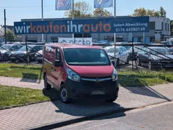 Rot Gebraucht 2015 Opel Vivaro Van | 8.999 € (Fairer Preis)