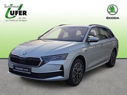 Brilliantsilber metallic Neu 2025 Skoda Octavia Tour Kombi | 40.500 € (Etwas zu teuer)