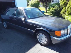 Grau Gebraucht 1989 Mercedes E420 Limousine | 11.500 €