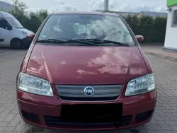 Rot Gebraucht 2006 Fiat Idea Van / Kleinbus | 2.000 € (Guter Preis)