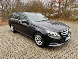 Schwarz Gebraucht 2015 Mercedes E300 Avantgarde Kombi | 16.800 € (Fairer Preis)