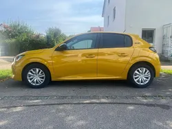 Gelb Gebraucht 2022 Peugeot 208 Active Kleinwagen | 13.690 € (Fairer Preis)
