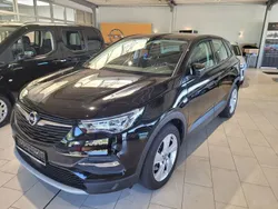 Schwarz diamant schwarz metallic Gebraucht 2022 Opel Grandland X SUV | 20.950 € (Guter Preis)