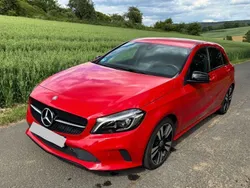 Rot Gebraucht 2017 Mercedes A180 Urban Limousine | 17.400 € (Fairer Preis)