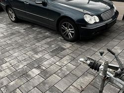 Gebraucht 2003 Mercedes C220 Limousine | 3.500 €