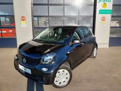 Schwarz Gebraucht 2016 Smart ForFour Passion Limousine | 9.890 € (Fairer Preis)