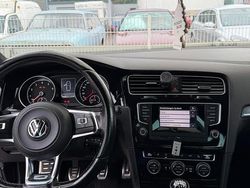 Schwarz Gebraucht 2014 VW Golf VII Highline Limousine | 11.800 € (Teuer)