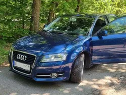 Blau Gebraucht 2010 Audi A3 Ambiente Limousine | 6.900 € (Etwas zu teuer)