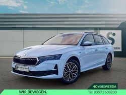 Moonweiss metallic Neu 2025 Skoda Octavia Tour Kombi | 39.460 € (Etwas zu teuer)
