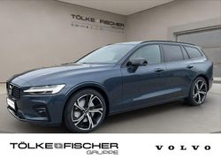 Blau Gebraucht 2025 Volvo V60 Plus Kombi | 39.990 € (Guter Preis)