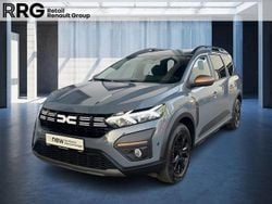 Grau Gebraucht 2025 Dacia Jogger Extreme Van / Kleinbus | 21.590 € (Fairer Preis)