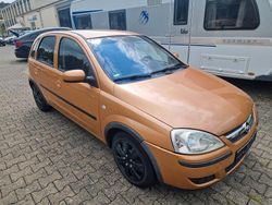 Gold Gebraucht 2004 Opel Corsa Edition Limousine | 1.980 € (Etwas zu teuer)