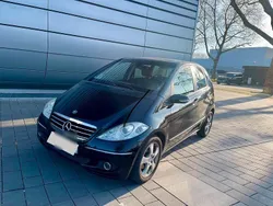 Schwarz Gebraucht 2005 Mercedes A170 Limousine | 2.000 € (Teuer)