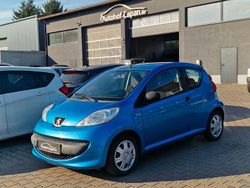 Blau Gebraucht 2006 Peugeot 107 Filou Kleinwagen | 1.999 € (Etwas zu teuer)
