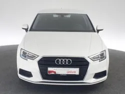 Weiß Gebraucht 2019 Audi A3 Basis Limousine | 19.600 € (Guter Preis)