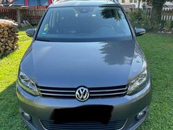 Grau Gebraucht 2014 VW Touran Cross Van / Kleinbus | 12.500 € (Fairer Preis)