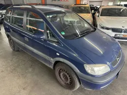 Blau Gebraucht 2002 Opel Zafira Van / Kleinbus | 700 € (Guter Preis)