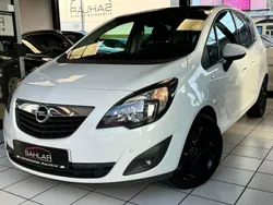 Casablanca weiss Gebraucht 2012 Opel Meriva Color Edition Van / Kleinbus | 6.499 € (Fairer Preis)