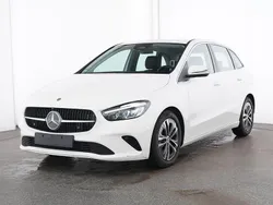 Weiß Gebraucht 2024 Mercedes B200 Progressive Van / Kleinbus | 31.880 € (Guter Preis)