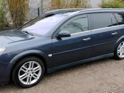 Blau Gebraucht 2008 Opel Vectra Cosmo Kombi | 4.500 € (Etwas zu teuer)