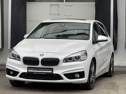 Weiß Gebraucht 2017 BMW 220 Active Tourer Sport Line Van / Kleinbus | 16.900 €