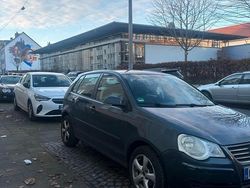 Grau Gebraucht 2006 VW Polo Kleinwagen | 1.750 € (Guter Preis)