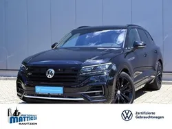 Schwarz (deep black perleffekt) Gebraucht 2020 VW Touareg Style SUV | 61.789 €