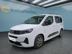 Weiß Gebraucht 2024 Opel Combo Van / Kleinbus | 30.449 €