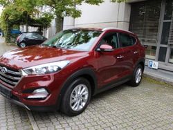 Rot Gebraucht 2015 Hyundai Tucson Premium SUV | 16.600 € (Fairer Preis)