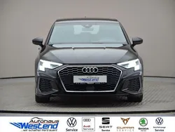 Mythosschwarz Gebraucht 2022 Audi A3 Sportback S-Line Limousine | 29.960 € (Teuer)
