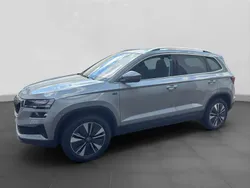 Steelgrau Neu 2025 Skoda Karoq Selection SUV | 33.900 € (Fairer Preis)