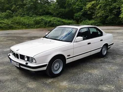 Weiß Gebraucht 1989 BMW 535 Sport Line Limousine | 11.800 €