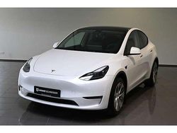 Weiß pearl white multicoat (metallic) Gebraucht 2023 Tesla Model Y SUV | 35.750 € (Guter Preis)