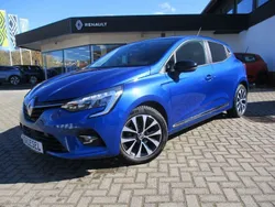 Blau Gebraucht 2022 Renault Clio V Zen Limousine | 14.990 € (Fairer Preis)