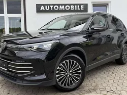 Schwarz Gebraucht 2024 VW Tiguan Elegance SUV | 39.979 € (Etwas zu teuer)