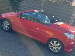 Rot Gebraucht 2005 Peugeot 206 CC Cabrio | 999 € (Superpreis)