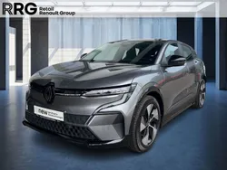 Schiefergrau Gebraucht 2023 Renault Mégane Equilibre Limousine | 26.990 € (Fairer Preis)