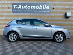 Grau Gebraucht 2009 Renault Mégane III Dynamique Limousine | 4.999 € (Etwas zu teuer)