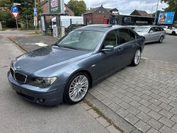 Blau Gebraucht 2007 BMW 730 Performance Limousine | 8.999 € (Etwas zu teuer)
