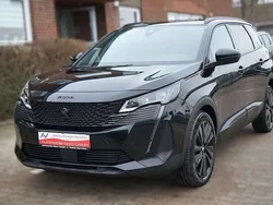 Lackierung schwarz perla nera/ Gebraucht 2024 Peugeot 5008 GT Van / Kleinbus | 28.600 € (Superpreis)