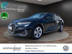 Schwarz / mythosschwarz (metallic) Gebraucht 2023 Audi A3 S-Line Limousine | 35.960 €