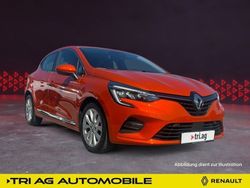 Valenciaorange Gebraucht 2022 Renault Clio V Intens Limousine | 14.990 € (Fairer Preis)