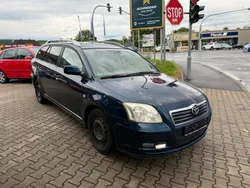 Blau Gebraucht 2004 Toyota Avensis Kombi | 900 € (Guter Preis)
