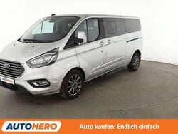 Grau Gebraucht 2021 Ford Tourneo Titanium Van / Kleinbus | 32.890 € (Guter Preis)