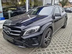 Kosmosschwarz metalliclack Gebraucht 2014 Mercedes GLA200 SUV | 12.990 € (Fairer Preis)